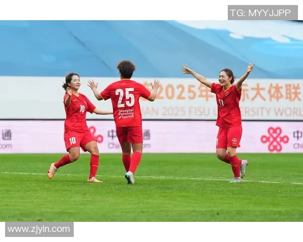 上海足球队在世界杯积分榜中以84分稳居第一名，展现强劲实力